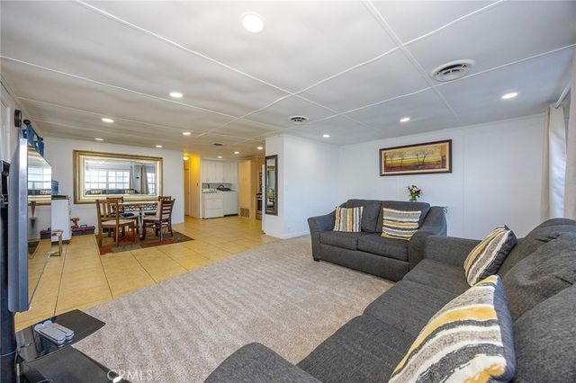 4400 W Florida Ave 271, Hemet, CA 92545