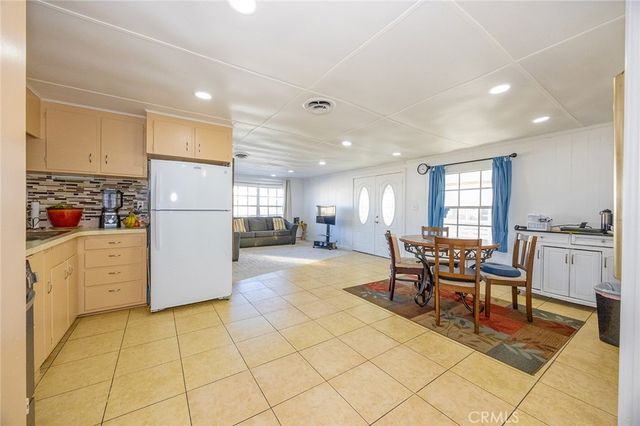 4400 W Florida Ave 271, Hemet, CA 92545