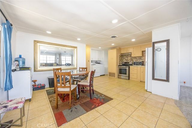 4400 W Florida Ave 271, Hemet, CA 92545