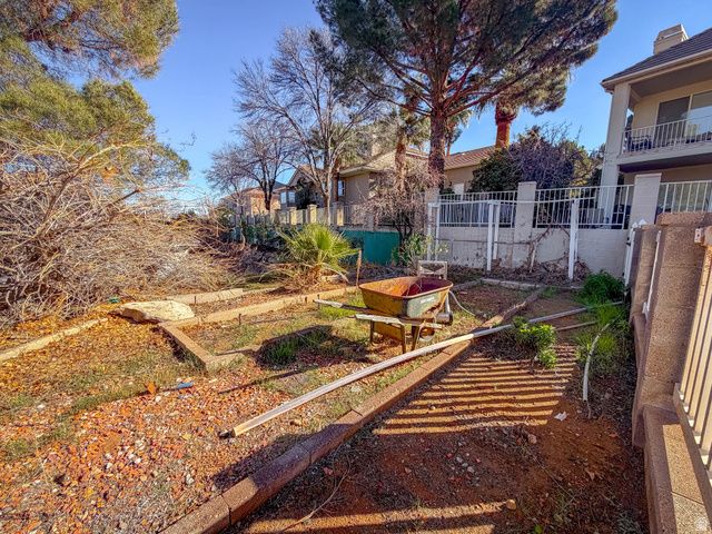 1629 S FLATROCK RD, St. George, UT 84790