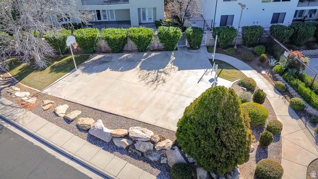 1629 S FLATROCK RD, St. George, UT 84790