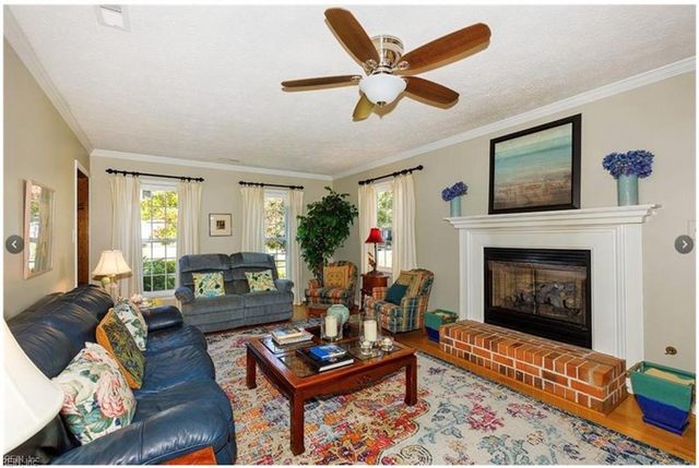 118 Elaine DR, Newport News, VA 23602