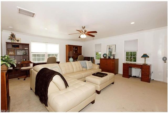 118 Elaine DR, Newport News, VA 23602