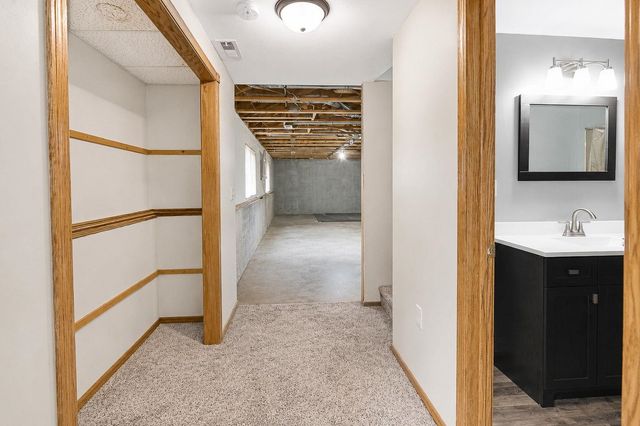 2536 E Saint Andrew, Goddard, KS 67052