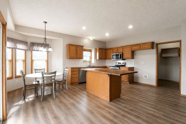 2536 E Saint Andrew, Goddard, KS 67052