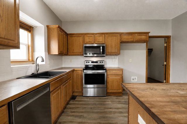 2536 E Saint Andrew, Goddard, KS 67052