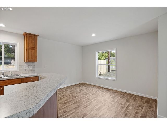 1680 Se JEFFERSON St, Waldport, OR 97394