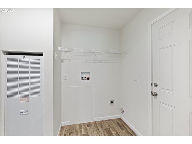 1680 Se JEFFERSON St, Waldport, OR 97394