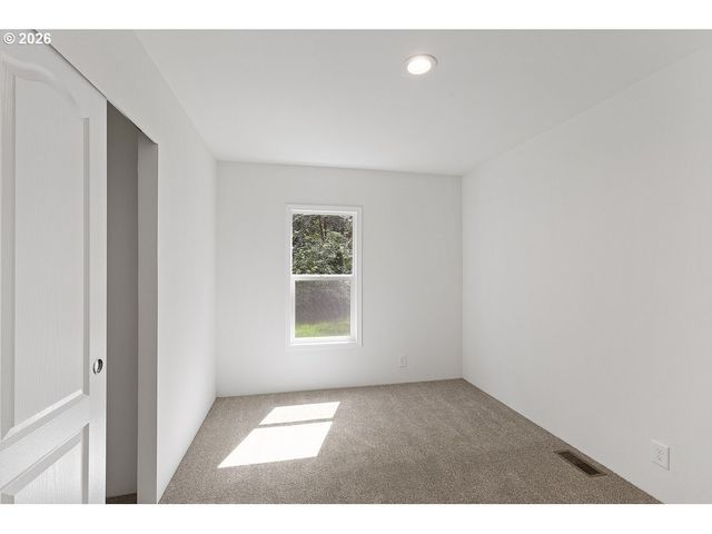 1680 Se JEFFERSON St, Waldport, OR 97394