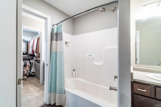 5244 Copper Horse Trail, Fort Wayne, IN 46845