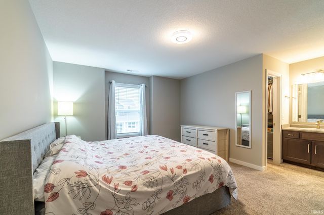 5244 Copper Horse Trail, Fort Wayne, IN 46845