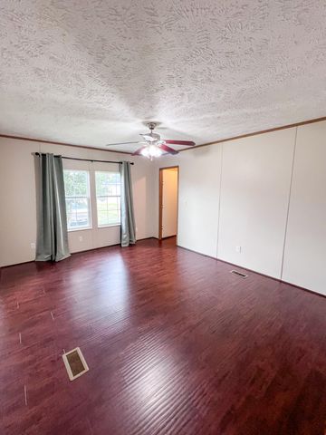 22054 County Road 244, Wheatland, MO 65779