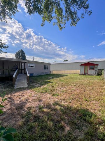 22054 County Road 244, Wheatland, MO 65779