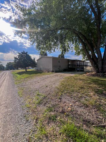 22054 County Road 244, Wheatland, MO 65779