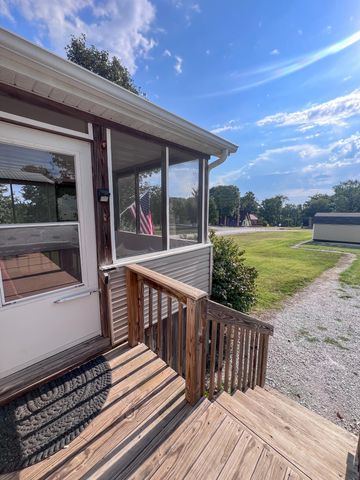 22054 County Road 244, Wheatland, MO 65779