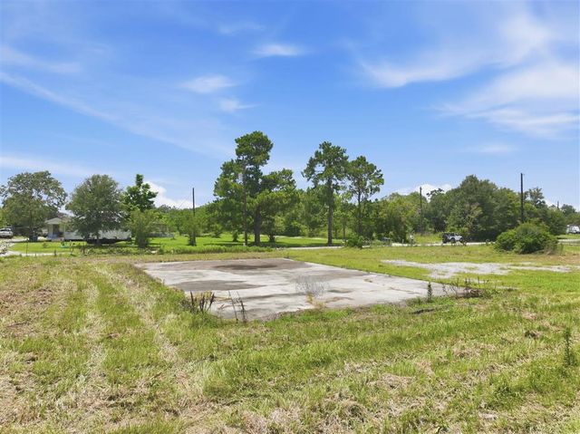 5577 James Clark, Sulphur, LA 70665