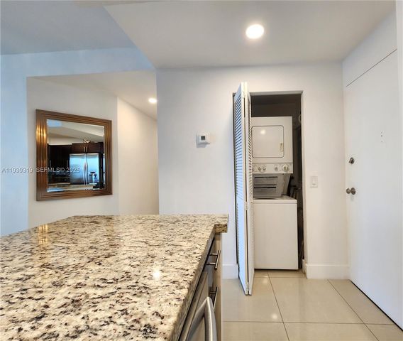 3505 S Ocean Dr PH06 aka 1506, Hollywood, FL 33019