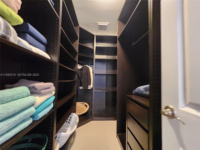 3505 S Ocean Dr PH06 aka 1506, Hollywood, FL 33019