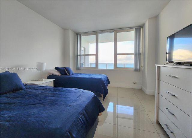 3505 S Ocean Dr PH06 aka 1506, Hollywood, FL 33019