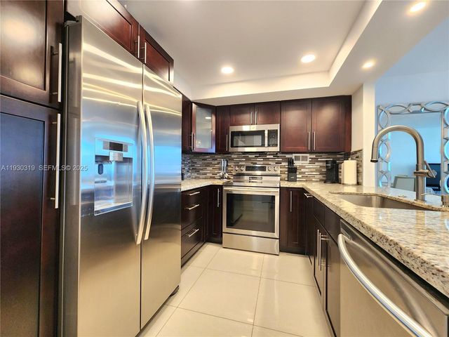 3505 S Ocean Dr PH06 aka 1506, Hollywood, FL 33019