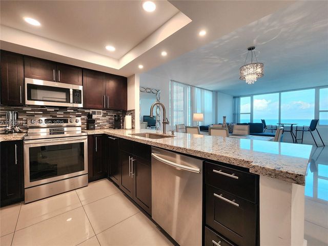 3505 S Ocean Dr PH06 aka 1506, Hollywood, FL 33019