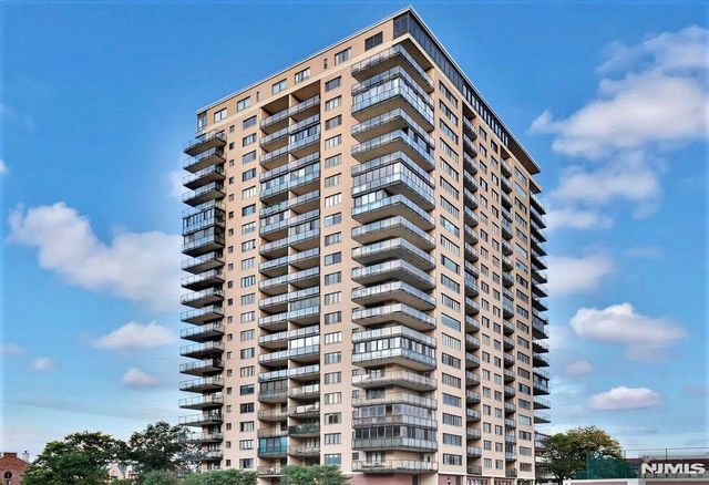 1203 River Road 11D, Edgewater, NJ 07020