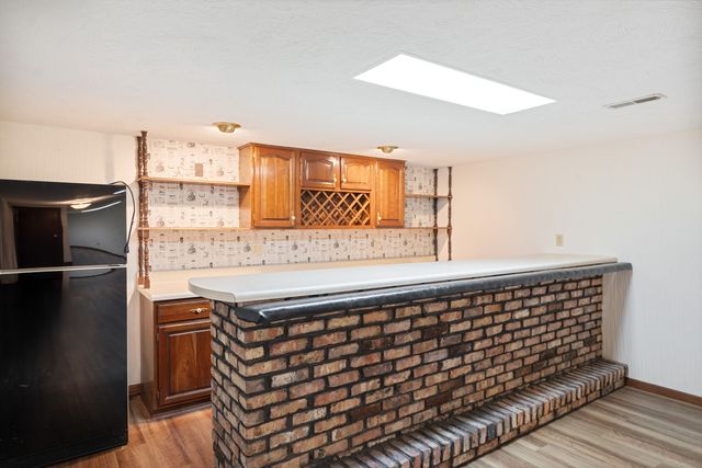 67 Crestview Drive, Geneseo, IL 61254