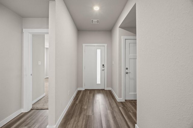 609 Veneta LN, Georgetown, TX 78633