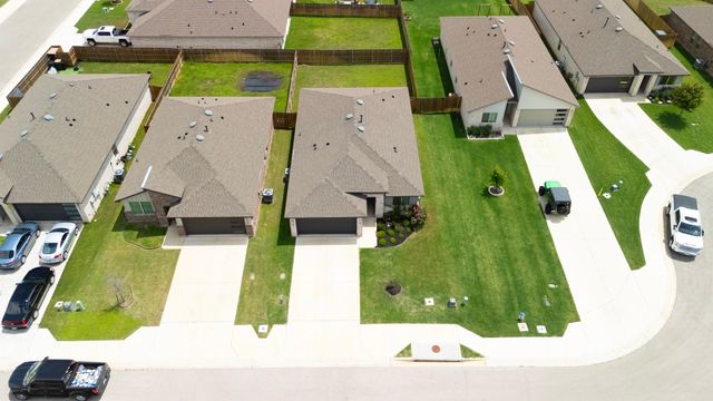 609 Veneta LN, Georgetown, TX 78633