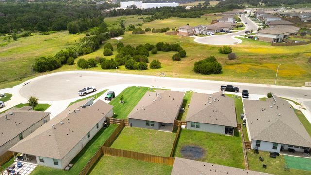 609 Veneta LN, Georgetown, TX 78633