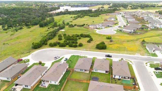 609 Veneta LN, Georgetown, TX 78633