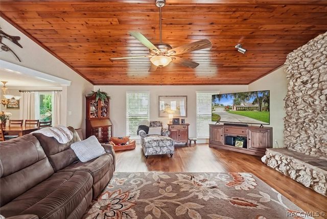 1110 N Rice Terrace, Crystal River, FL 34429
