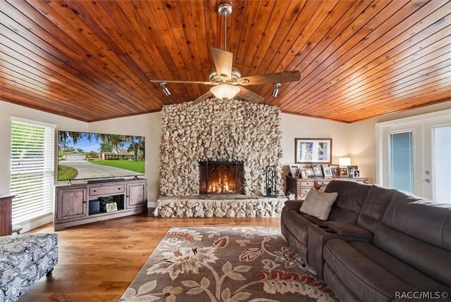 1110 N Rice Terrace, Crystal River, FL 34429