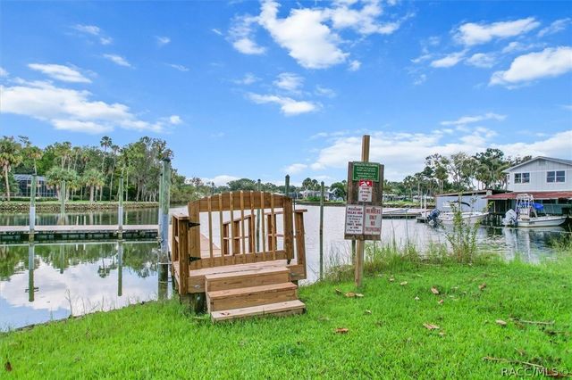 1110 N Rice Terrace, Crystal River, FL 34429