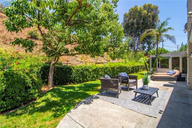 3976 Verde Vista Drive, Thousand Oaks, CA 91360