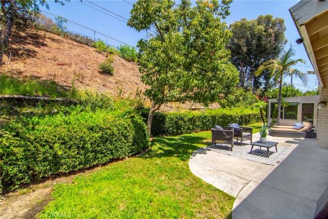3976 Verde Vista Drive, Thousand Oaks, CA 91360