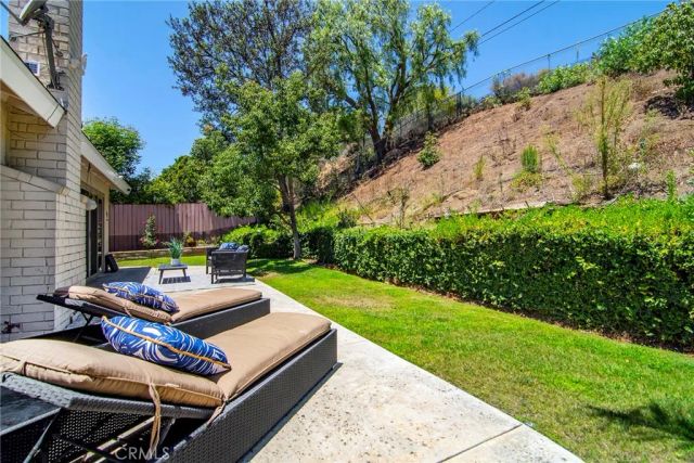 3976 Verde Vista Drive, Thousand Oaks, CA 91360