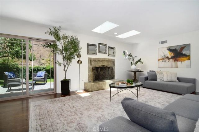 3976 Verde Vista Drive, Thousand Oaks, CA 91360