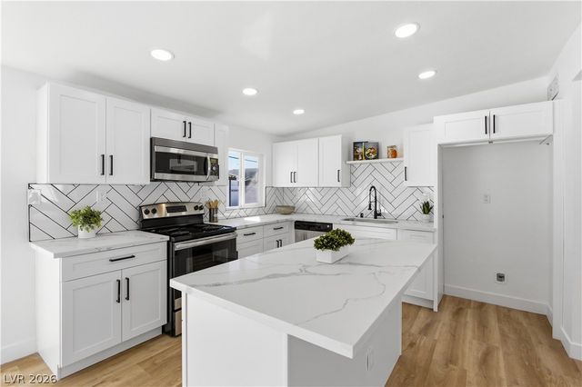 3209 Emmons Avenue, North Las Vegas, NV 89030