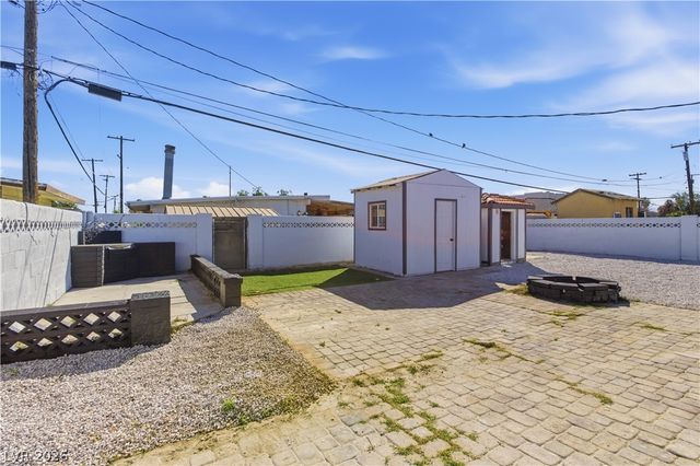 3209 Emmons Avenue, North Las Vegas, NV 89030