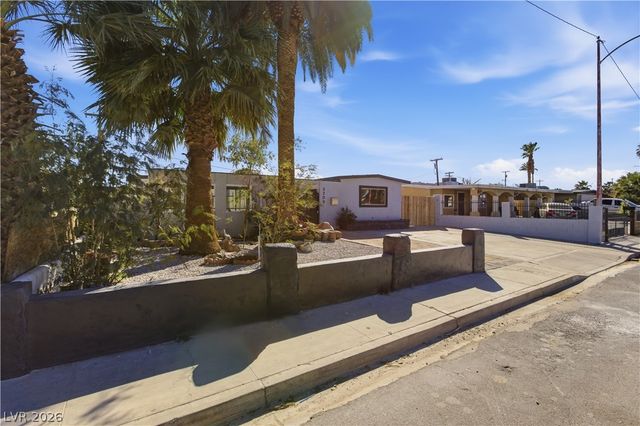 3209 Emmons Avenue, North Las Vegas, NV 89030