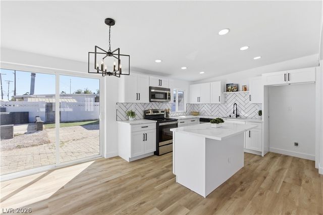 3209 Emmons Avenue, North Las Vegas, NV 89030