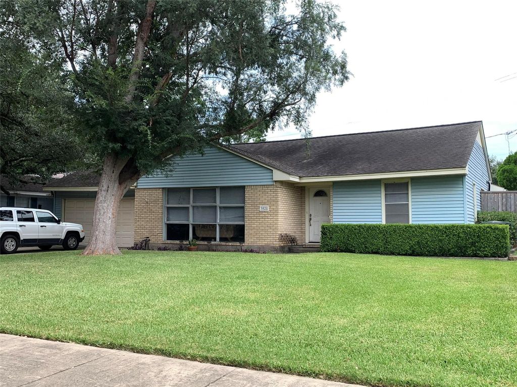 3028 Winslow Street, Houston, TX 77025