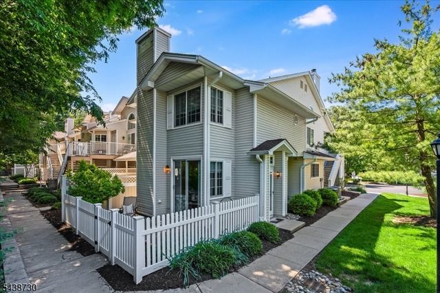 52 Encampment Drive, Bedminster Twp., NJ 07921