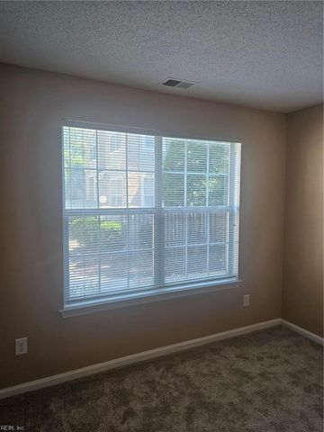 315 Gainsborough SQ, Chesapeake, VA 23320