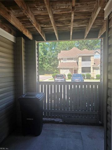 315 Gainsborough SQ, Chesapeake, VA 23320