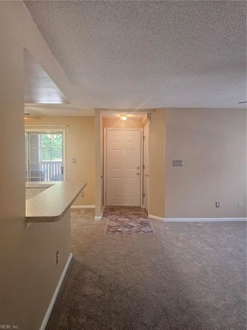 315 Gainsborough SQ, Chesapeake, VA 23320