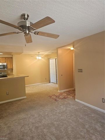 315 Gainsborough SQ, Chesapeake, VA 23320