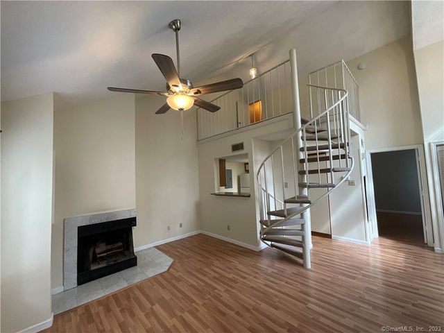 298 Carriage Crossing Lane 298, Middletown, CT 06457