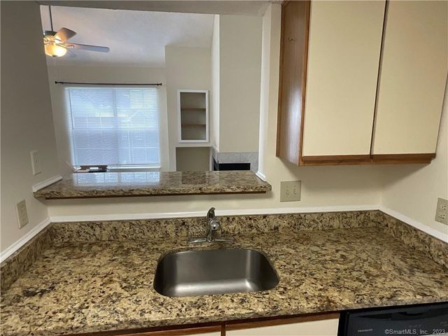 298 Carriage Crossing Lane 298, Middletown, CT 06457